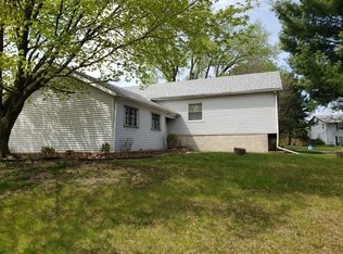 650 Bradley Ave, Matteson, IL 60443