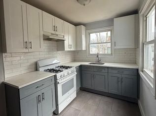 898 S 20th St #2A, Newark, NJ 07108