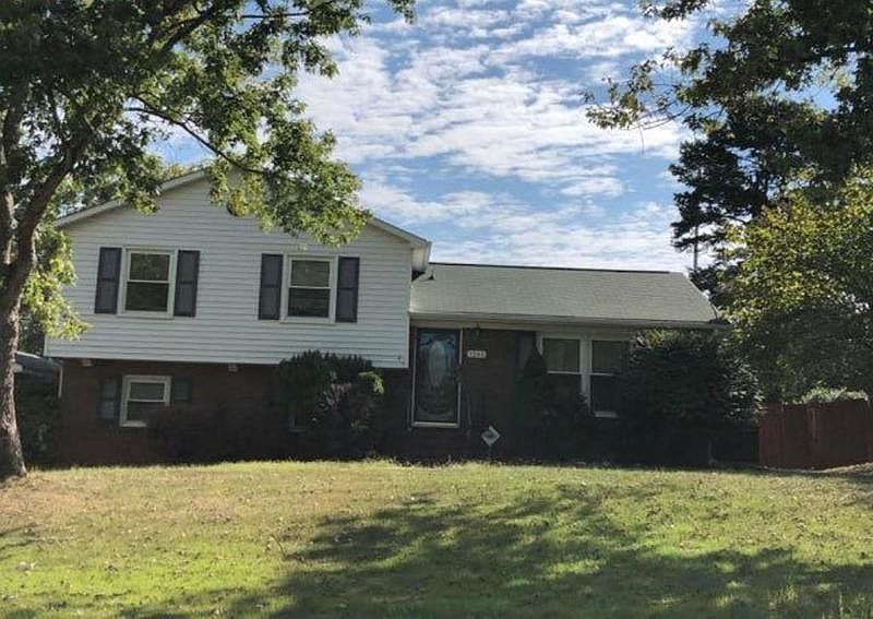 1st image of 1245 Huntsmoor Dr