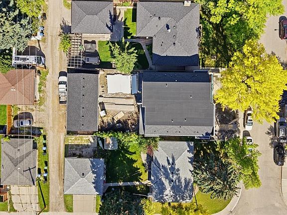 2nd image of 907 SE 35a St NW