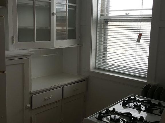 5th image of 4606 N Kildare Ave APT 2E