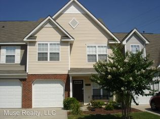 823 Rock Lake Gln, Fort Mill, SC 29715