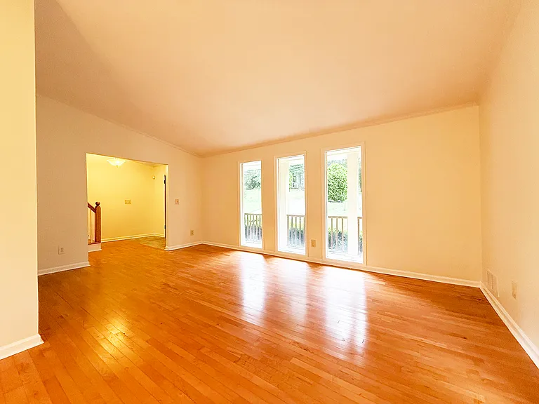 3478 Albatross Ct — Photo 7