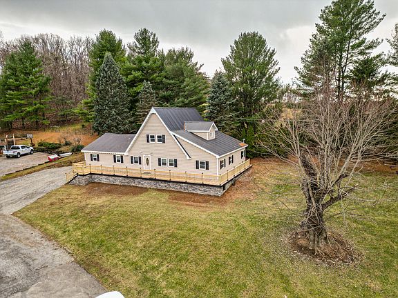 2nd image of 5277 Grandview Dr