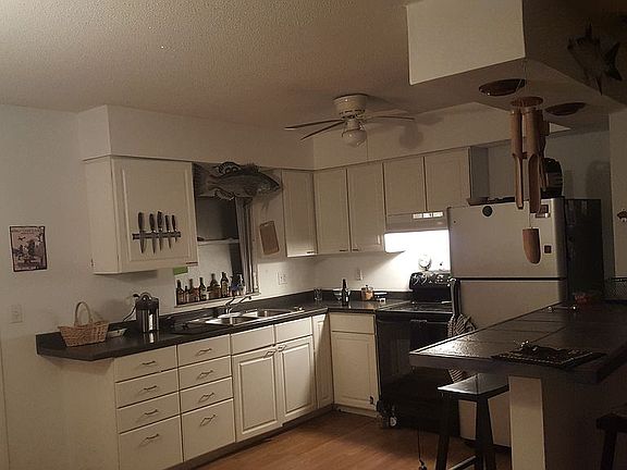 3rd image of 512 N Daytona Ave