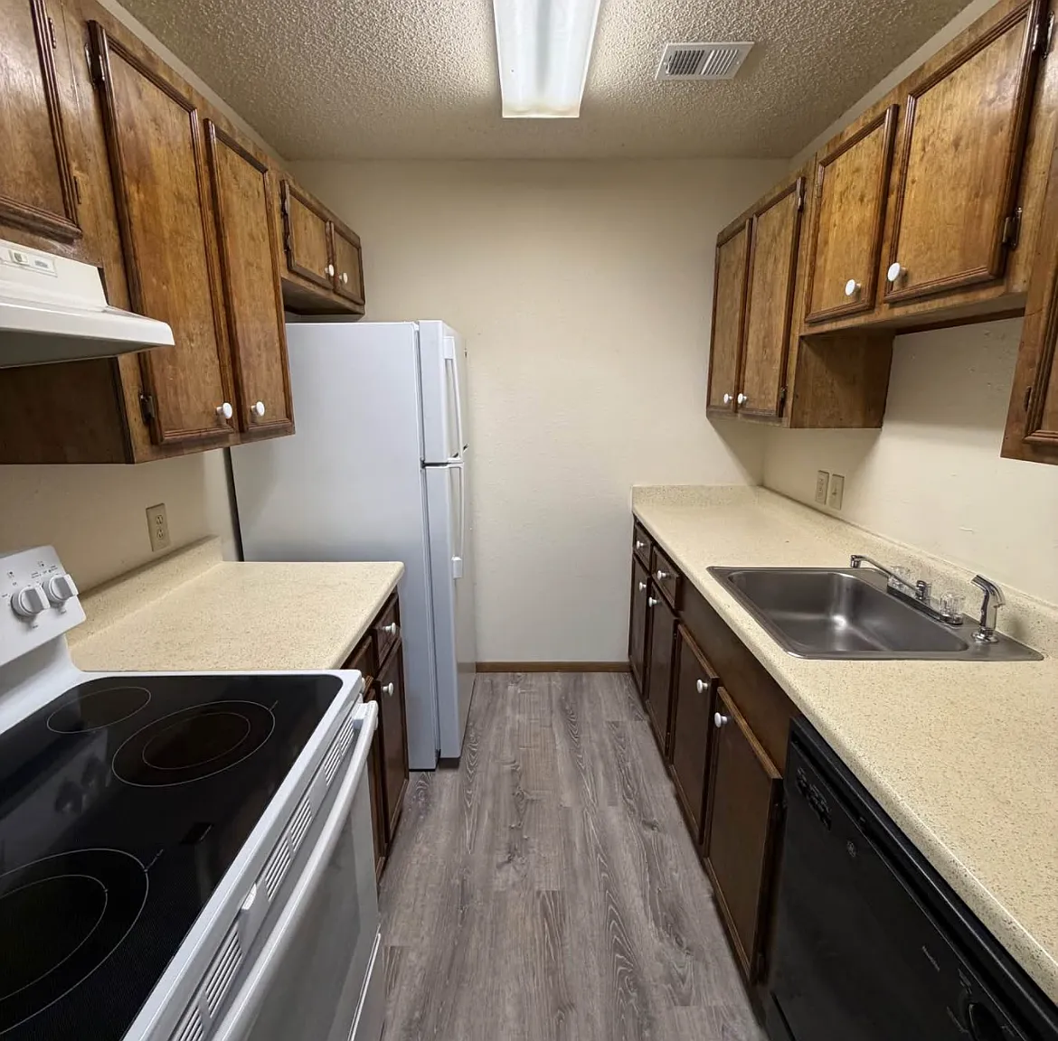 1 bed, 707 sqft, $775 — Photo 2