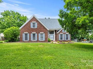 682 Highland Ridge Rd, Mooresville, NC 28115