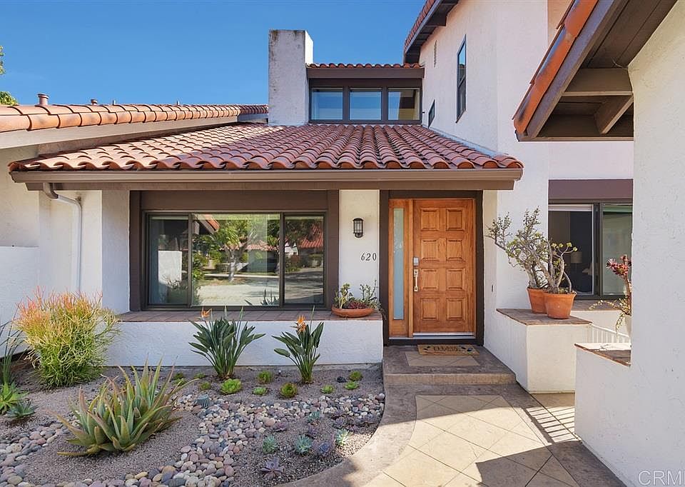 1st image of 620 Camino Catalina