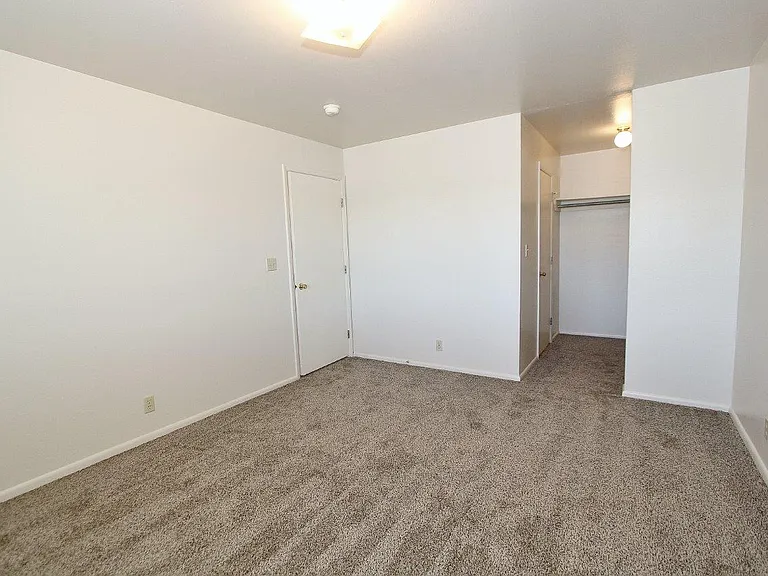 551 N Moffatt Ave #9 — Photo 13