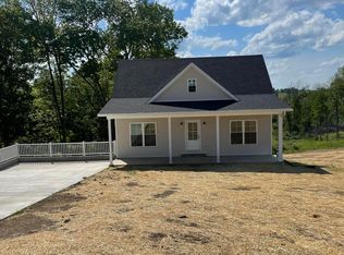 104 Cedarwood Dr, Lancaster, KY 40444