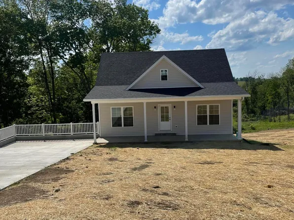 104 Cedarwood Dr, Lancaster, KY 40444