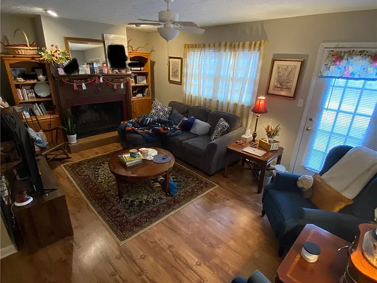 1905 S Milledge Ave #1 — Photo 4