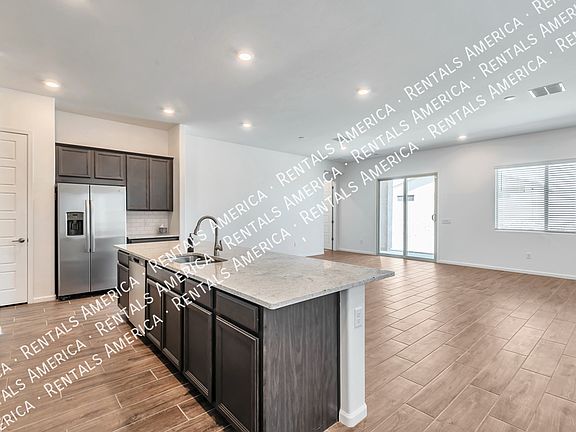 3rd image of 10858 W Yates Ln