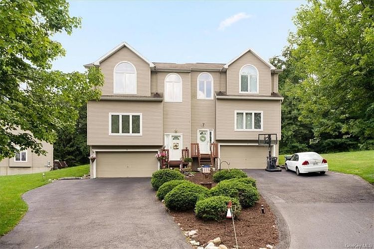1st image of 5 Ledger View Ct