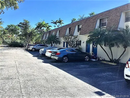 15385 S Dixie Hwy Photo 1