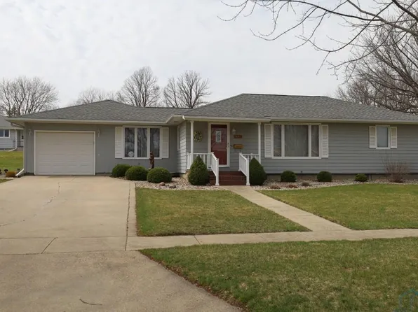 1007 S Tama St, Rock Rapids, IA 51246