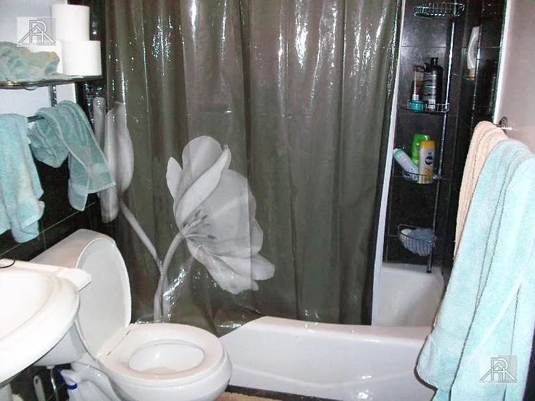174 Winthrop Rd #2 — Photo 5