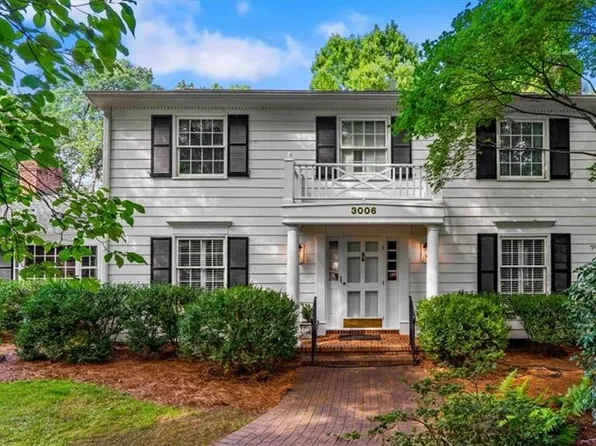 3006 Round Hill Rd, Greensboro, NC 27408