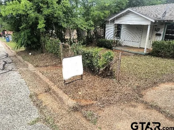 809 Greely Ave, Jacksonville, TX 75766