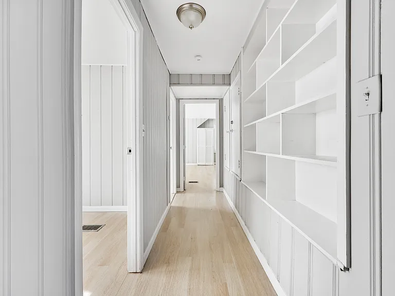 5 Hawthorne Ln — Photo 26