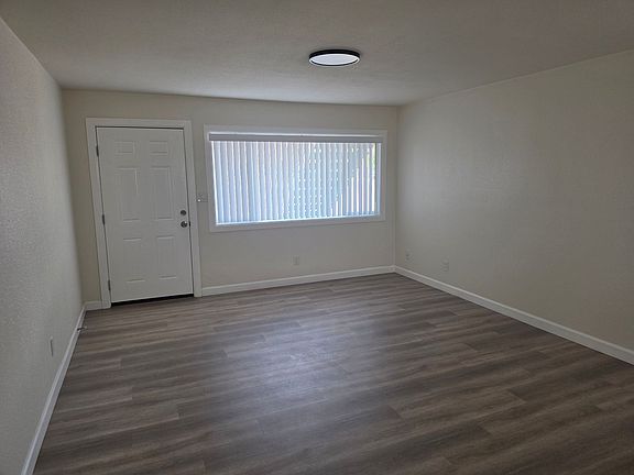 3rd image of 1772 Rio Grande Rd APT B