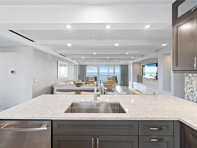 9051 Gulf Shore Dr #Penthouse 3 — Photo 17