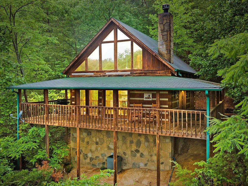 1st image of 2126 Quail Run Way