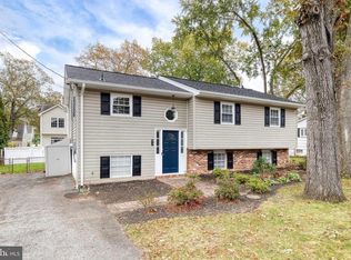 617 Oak Ln, Severna Park, MD 21146