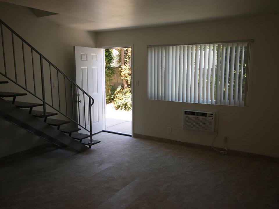 1st image of 2043 N Brighton St #B