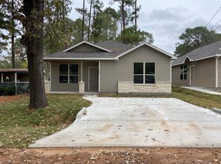 10080 Calendar St, Willis, TX 77318