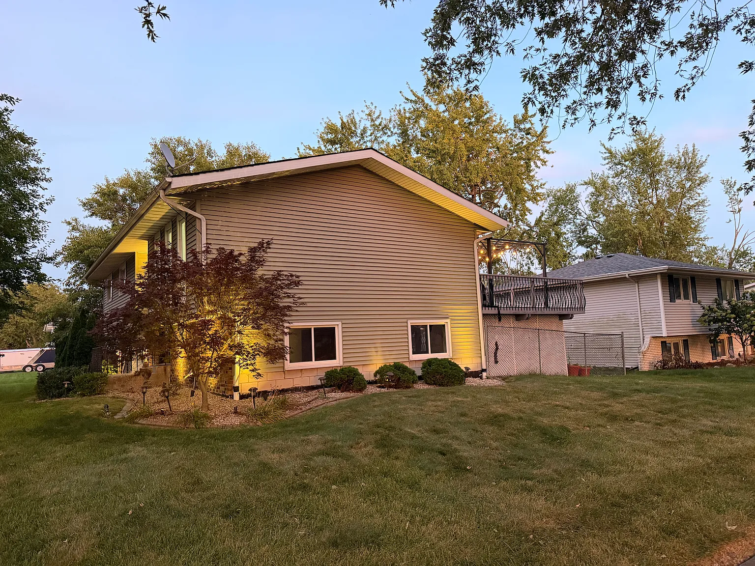 3 bed, 1900 sqft, $3,150 — Photo 4