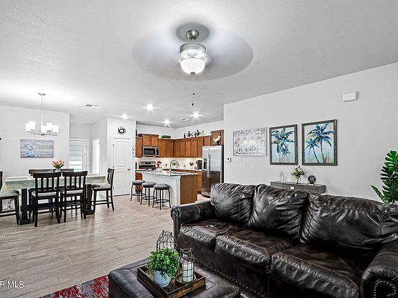 4th image of 605 Paseo Dulce Ave