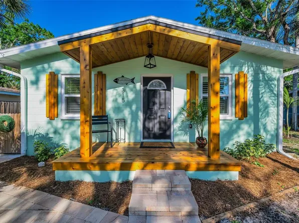 315 Bath St, Tarpon Springs, FL 34689