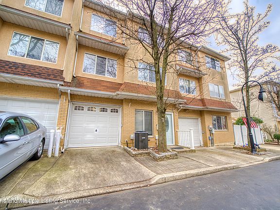 5th image of 48 Sandywood Ln