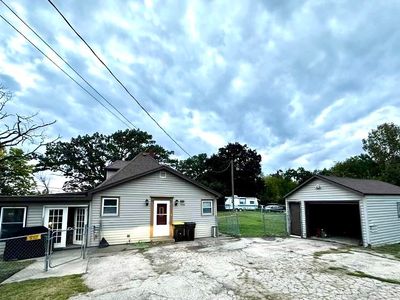 7666 Hilltop Rd, East Dubuque, IL, 61025