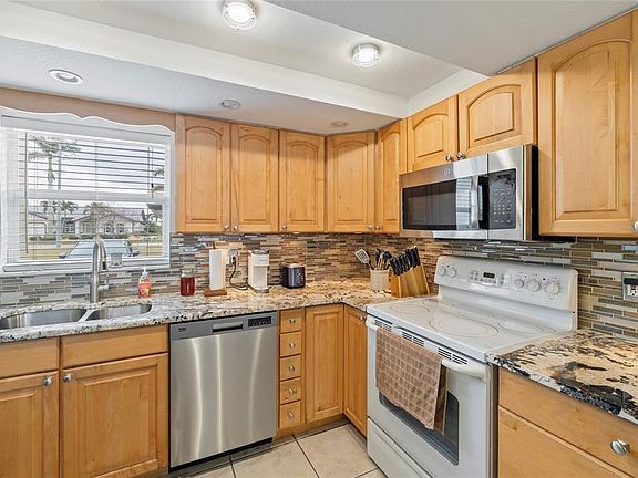 4th image of 311 Garvin St Unit 411B