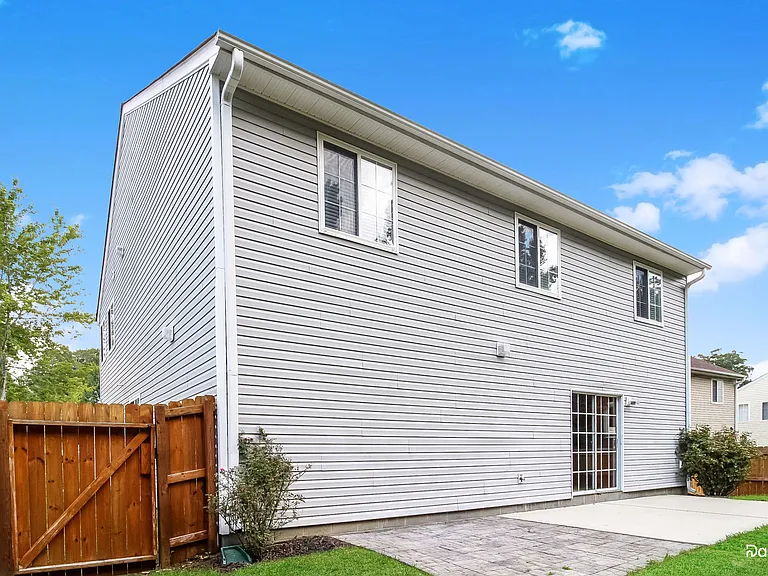 9 Loxwood Ct — Photo 15
