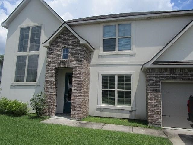 1st image of 39383 Park Oak Ave