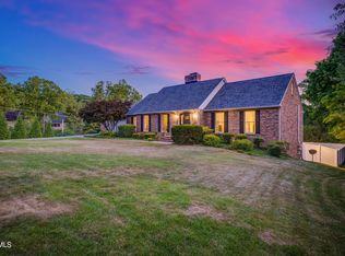 4100 Steeplechase Dr, Kingsport, TN 37664