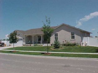 3803 Pronghorn Ln, Pueblo, CO 81005