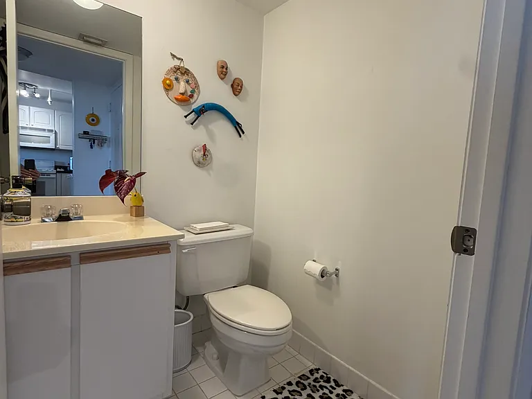 540 Brickell Key Dr #828 — Photo 8