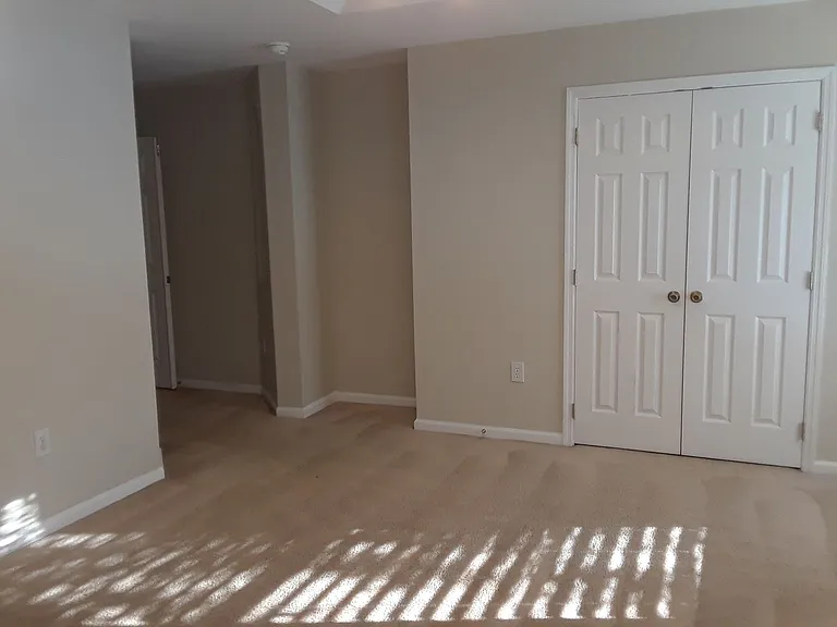 2533 Old Kent Cir — Photo 29