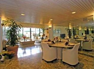 8065 SW 86th Ter, Miami, FL 33143