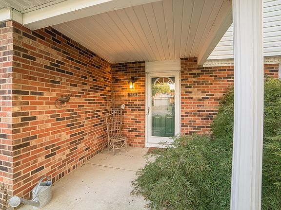 3rd image of 759 Tim Tam Ave
