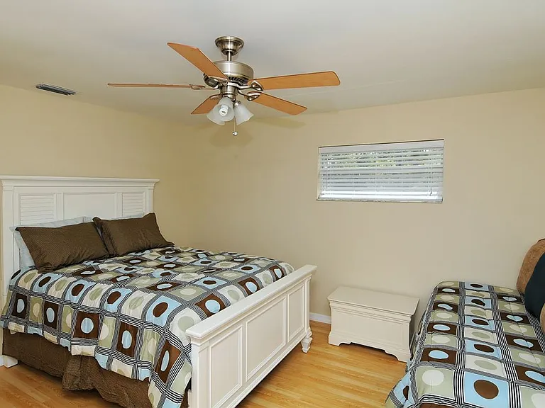 8200 Ibis St #1 — Photo 6