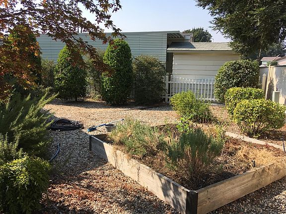 4th image of 31 La Cienega Way