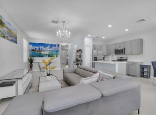 4002 Sequoia Pl, Riviera Beach, FL 33410