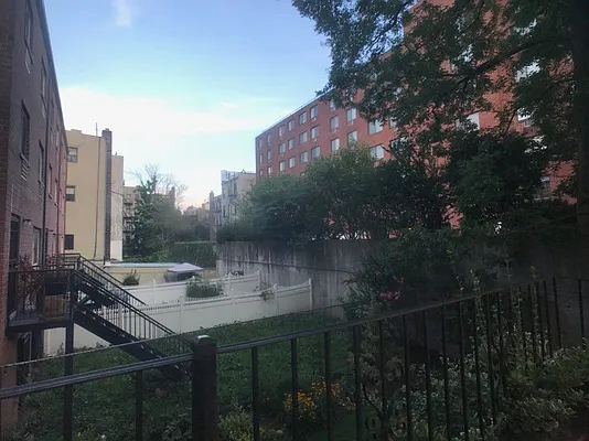 Rented by Bohemia Realty Group | media 12