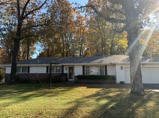 1130 E Sunset Ln, Springfield, MO 65803
