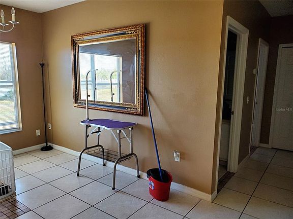 4th image of 1117 Lavaur Ct